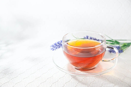 Préparer un thé rooibos aux fleurs : une infusion relaxante