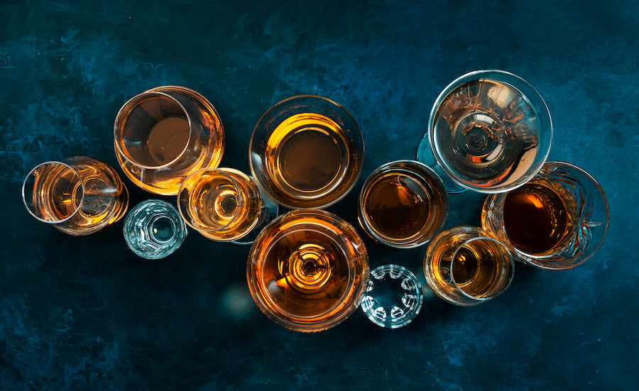 Whisky arrangé vs rhum arrangé : quelles différences ?