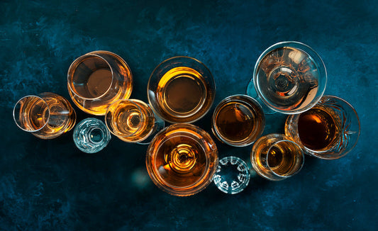 Whisky arrangé vs rhum arrangé : quelles différences ?